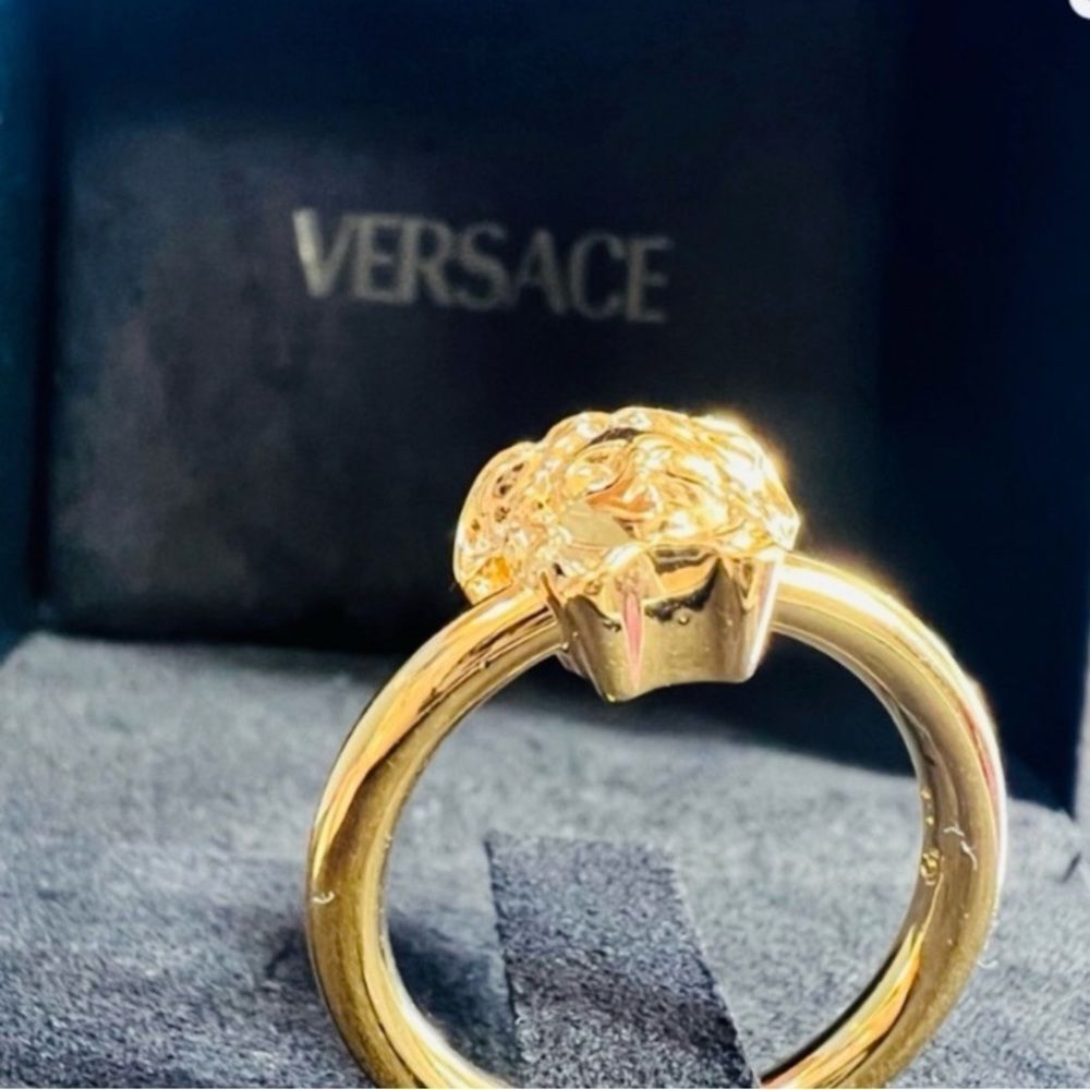 Versace Gold Iconic Medussa Ring Size 7.5 Authentic New With Box